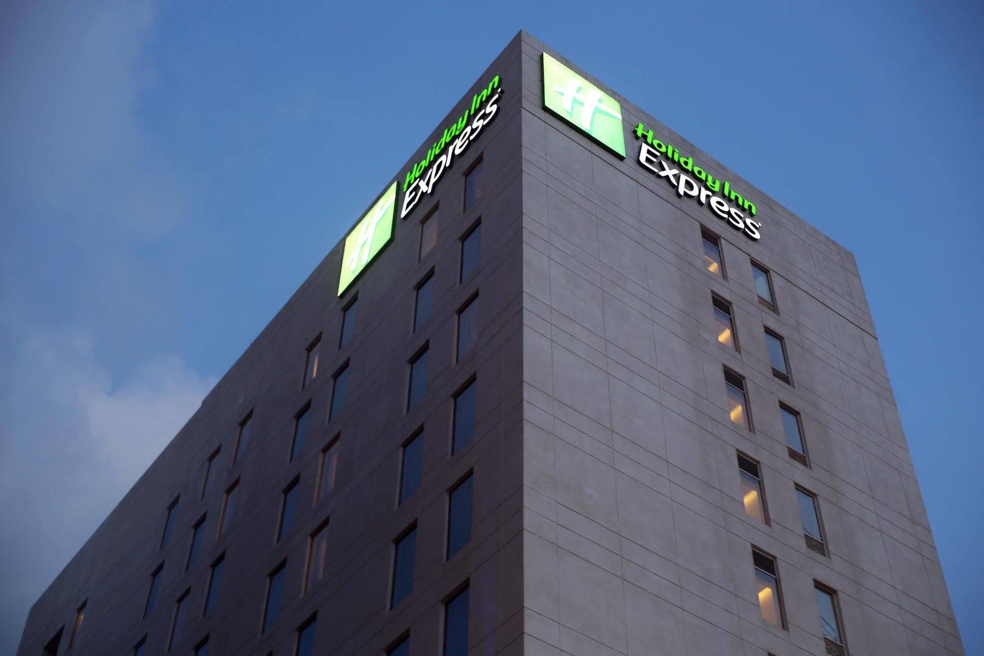 Holiday Inn Express Chennai Old Mahabalipuram Road Exteriér fotografie