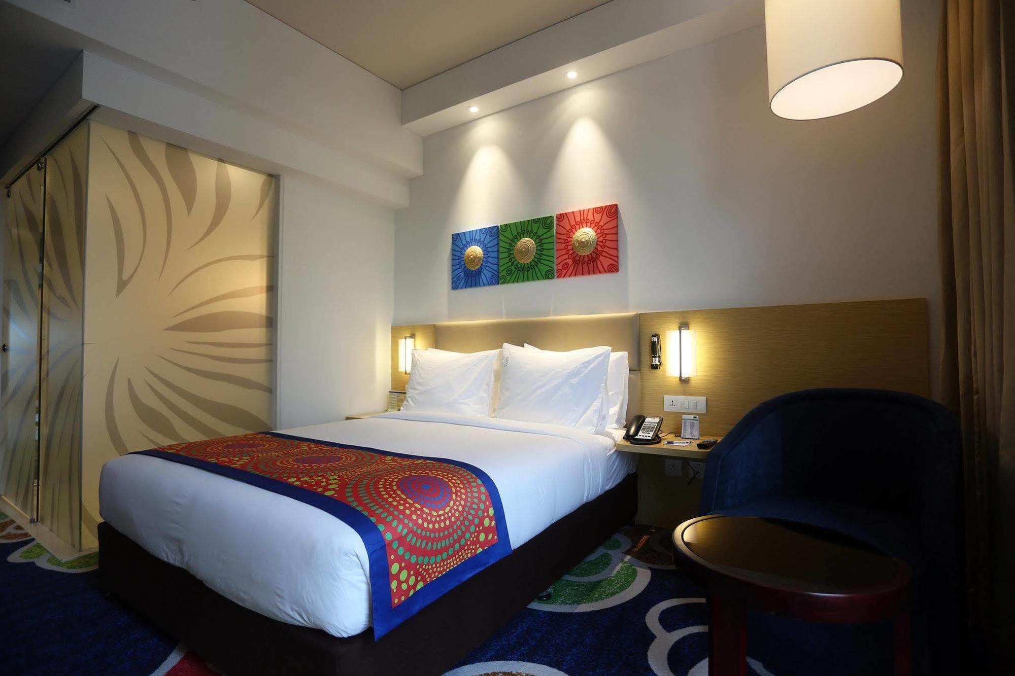 Holiday Inn Express Chennai Old Mahabalipuram Road Exteriér fotografie